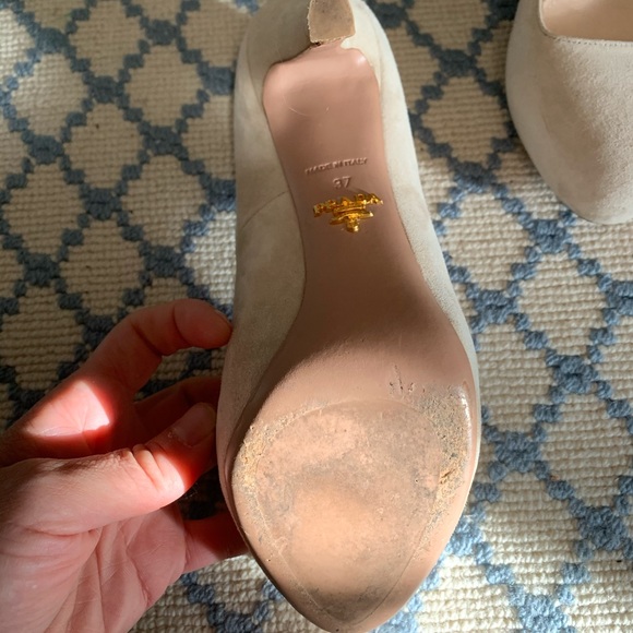 Prada nude suede heels 37 (6.5/7) - Picture 4 of 6
